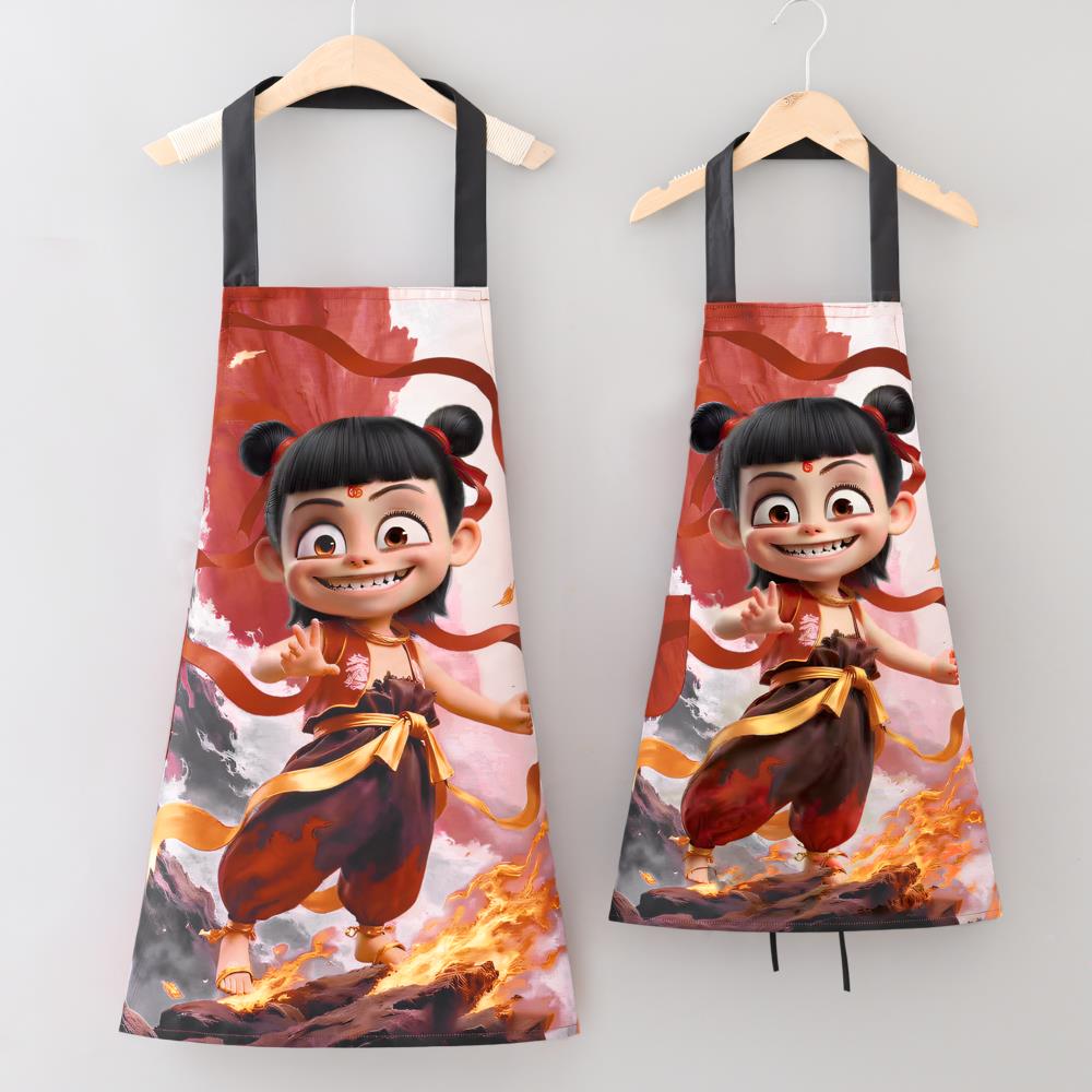 哪咤爆款时尚卡通亲子围裙家用厨房做饭防泼水工作服耐脏洋派罩衣
