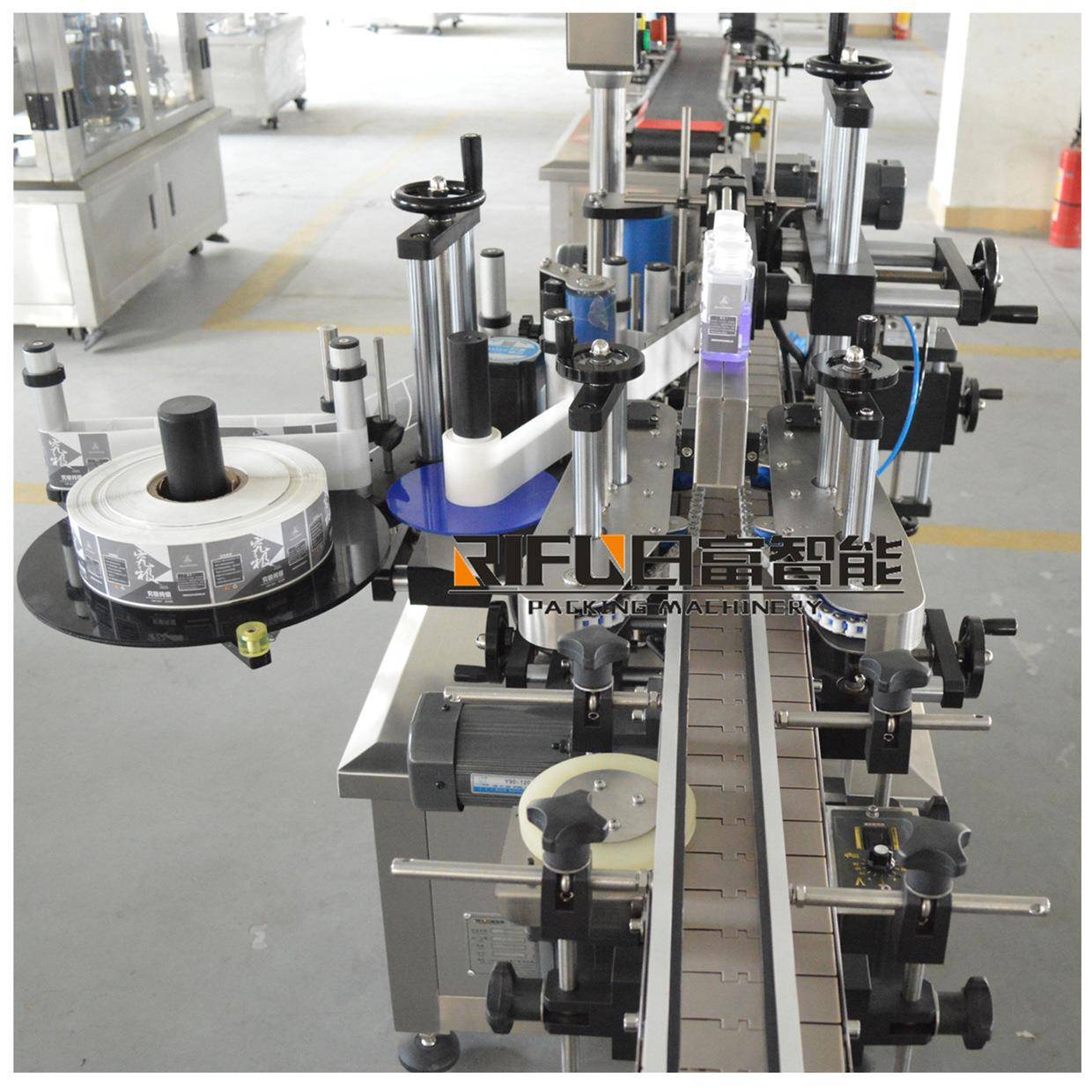 方瓶三面贴标机扁瓶贴纸机洗衣液贴标机不干胶贴标设备厂家