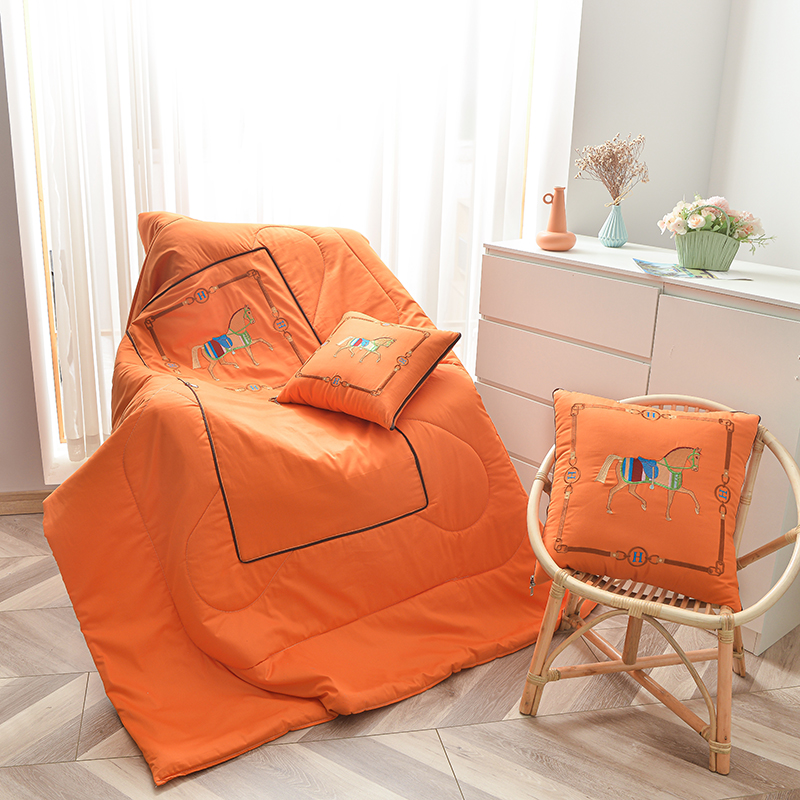 全棉两用抱枕被轻奢沙发靠垫二合一办公室汽车午休折叠枕头被