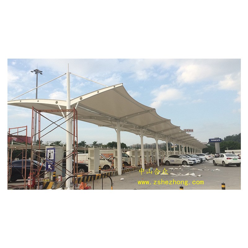 加油站双边停车棚 双开拉伸杆停车棚 遮阳雨棚工程加工膜结构车棚