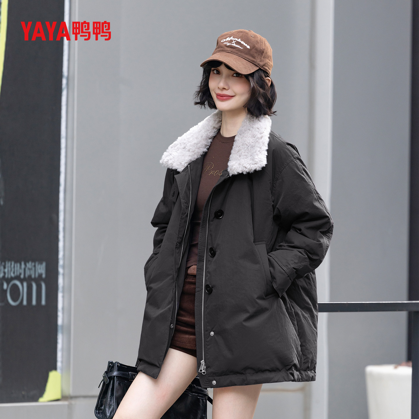 鸭鸭羽绒服女中长款2026冬季新款小个子时尚气质保暖毛领加厚外套