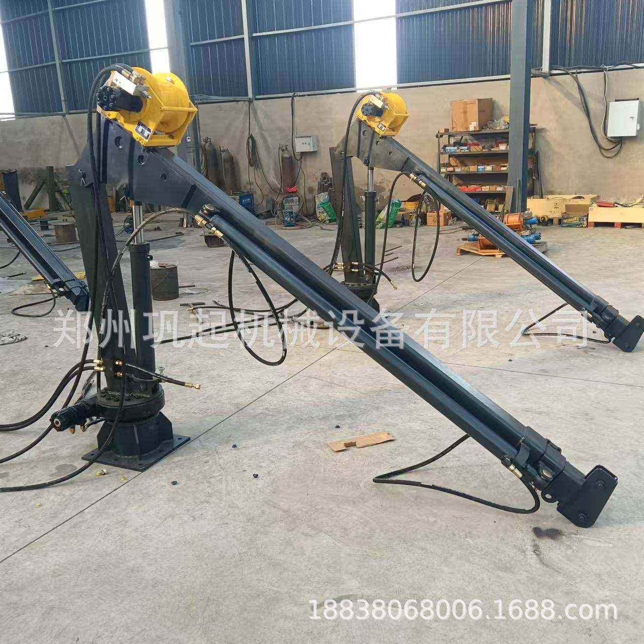 1.5吨6米臂全自动液压车载吊机小型折臂吊车载式随车吊