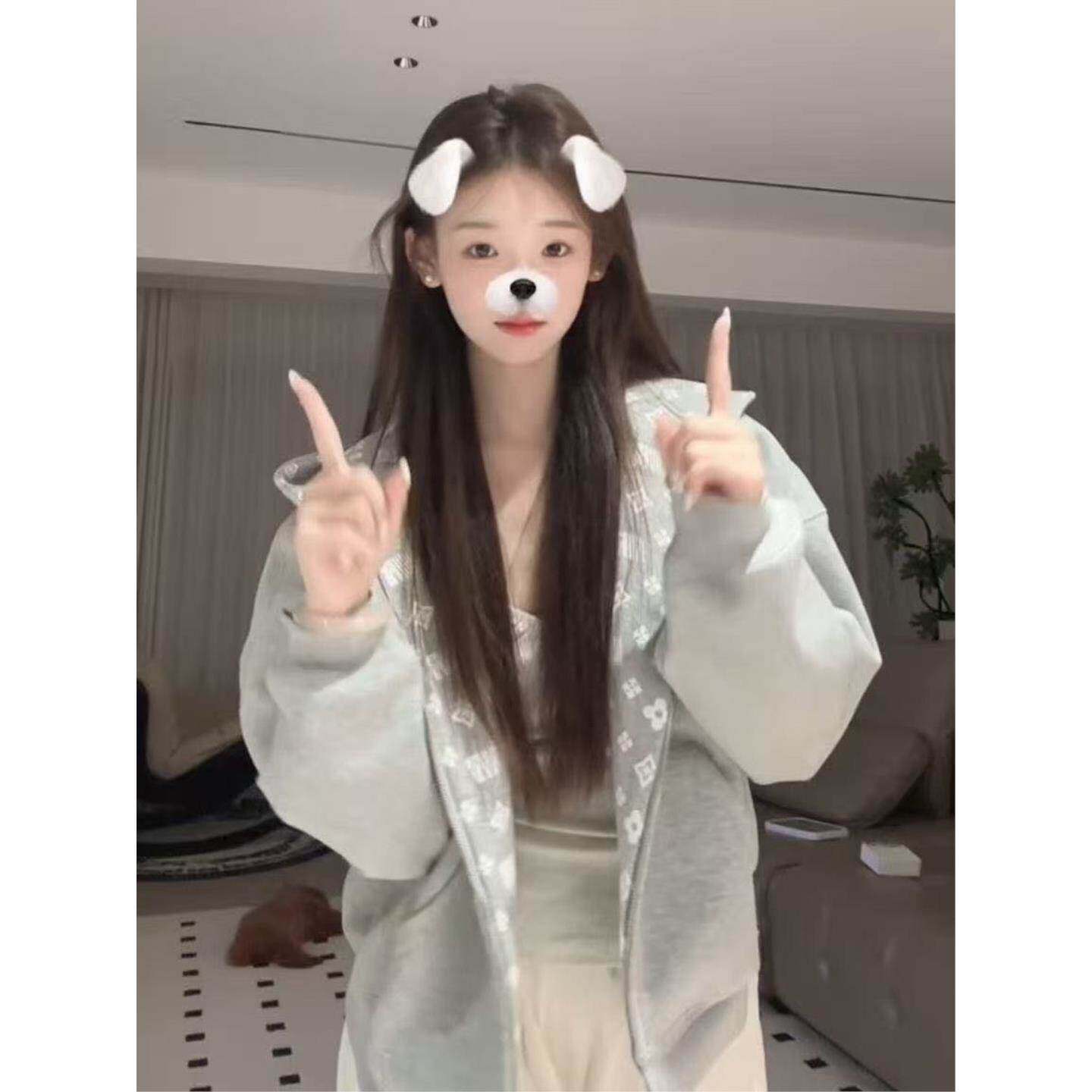韩系巨好看连帽拉链卫衣女春秋新款宽松学院风设计感爆款开衫外套