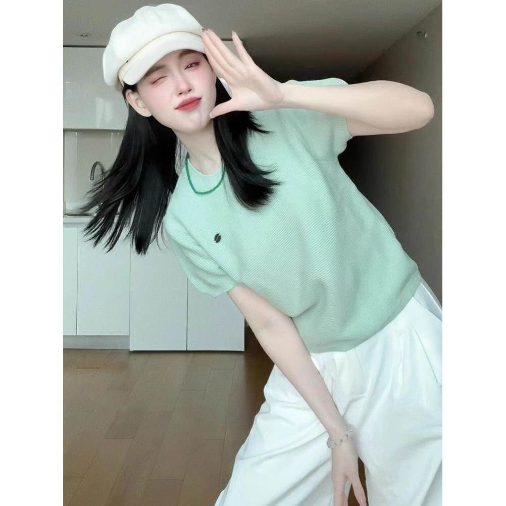 薄荷曼波绿冰丝针织正肩短袖t恤女夏季小个子独特绝美甜辣小上衣图片