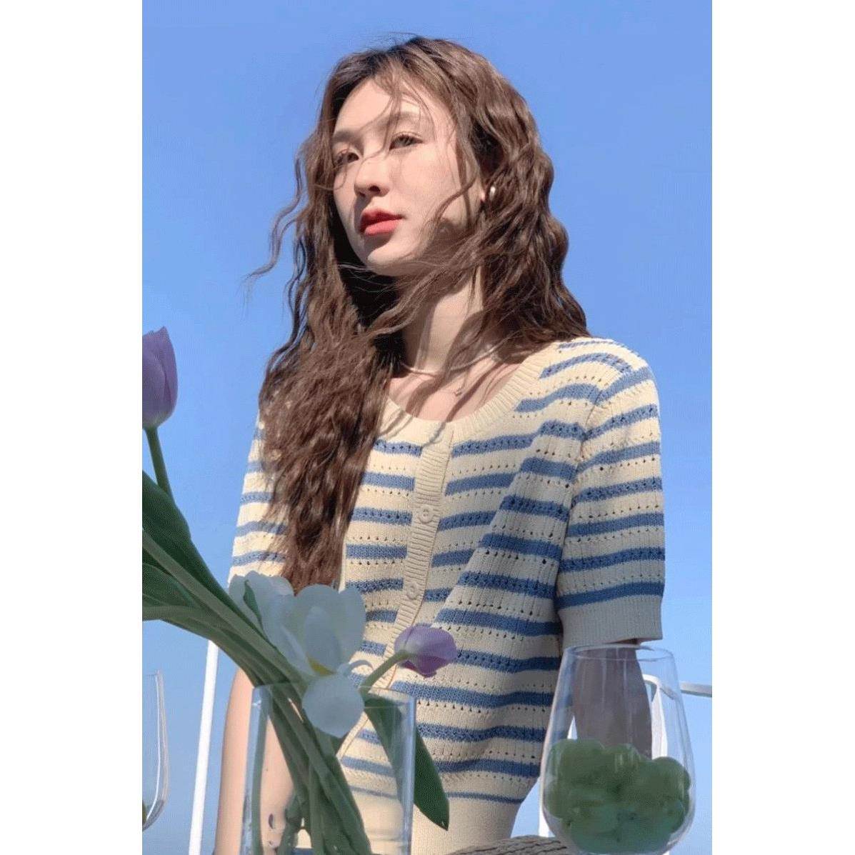 韩系温柔风蓝白条纹撞色针织开衫女夏季薄款冰丝短袖镂空圆领上衣