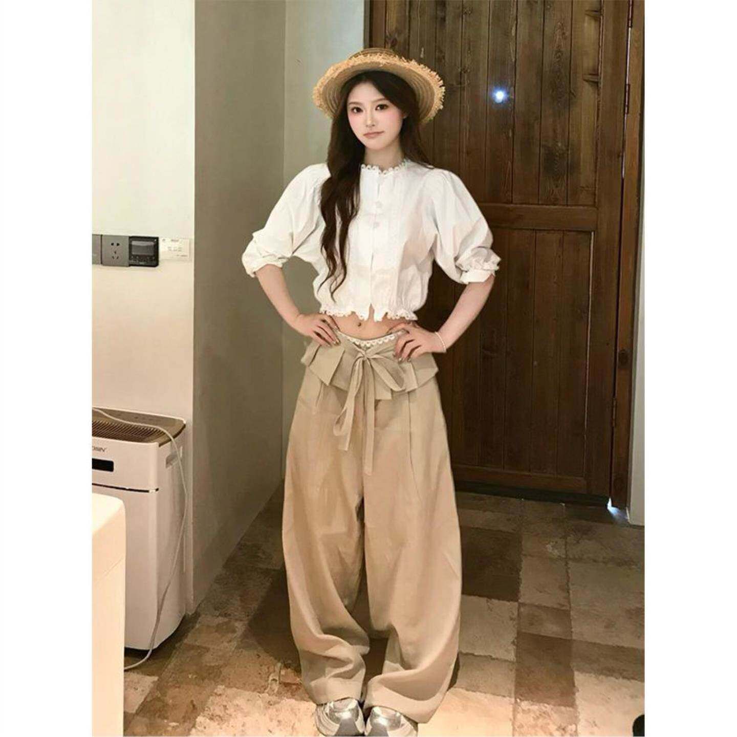 韩系通勤白色蕾丝花边七分袖衬衫女夏卡其色荷叶边阔腿裤两件套装