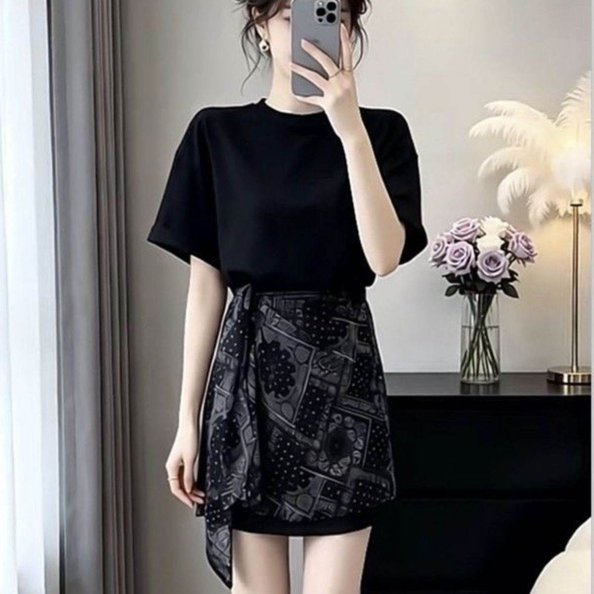 韩版复古图腾屁帘绑带收腰显瘦洋气T恤衣服裙子连衣裙2026夏季