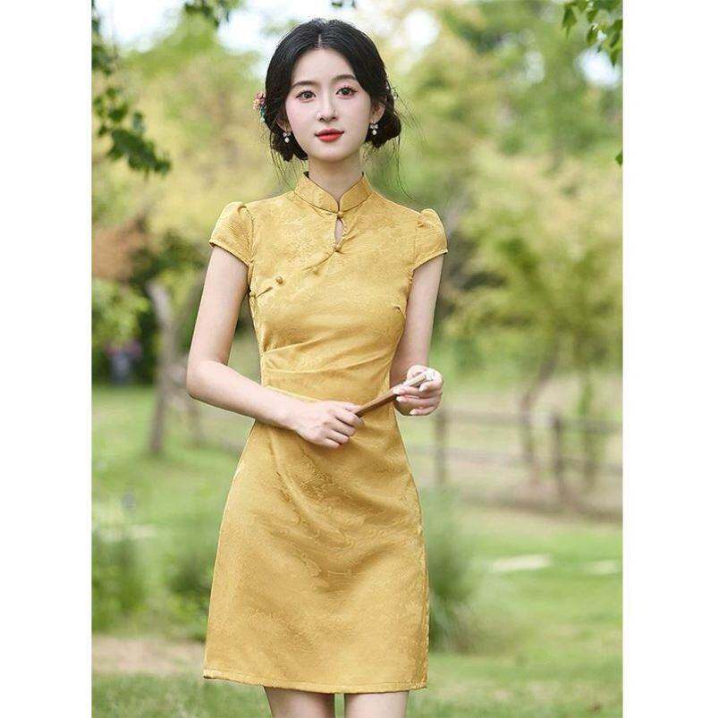 黄色新中式改良旗袍2026新款女年轻款小个子高级感修身短款连衣裙