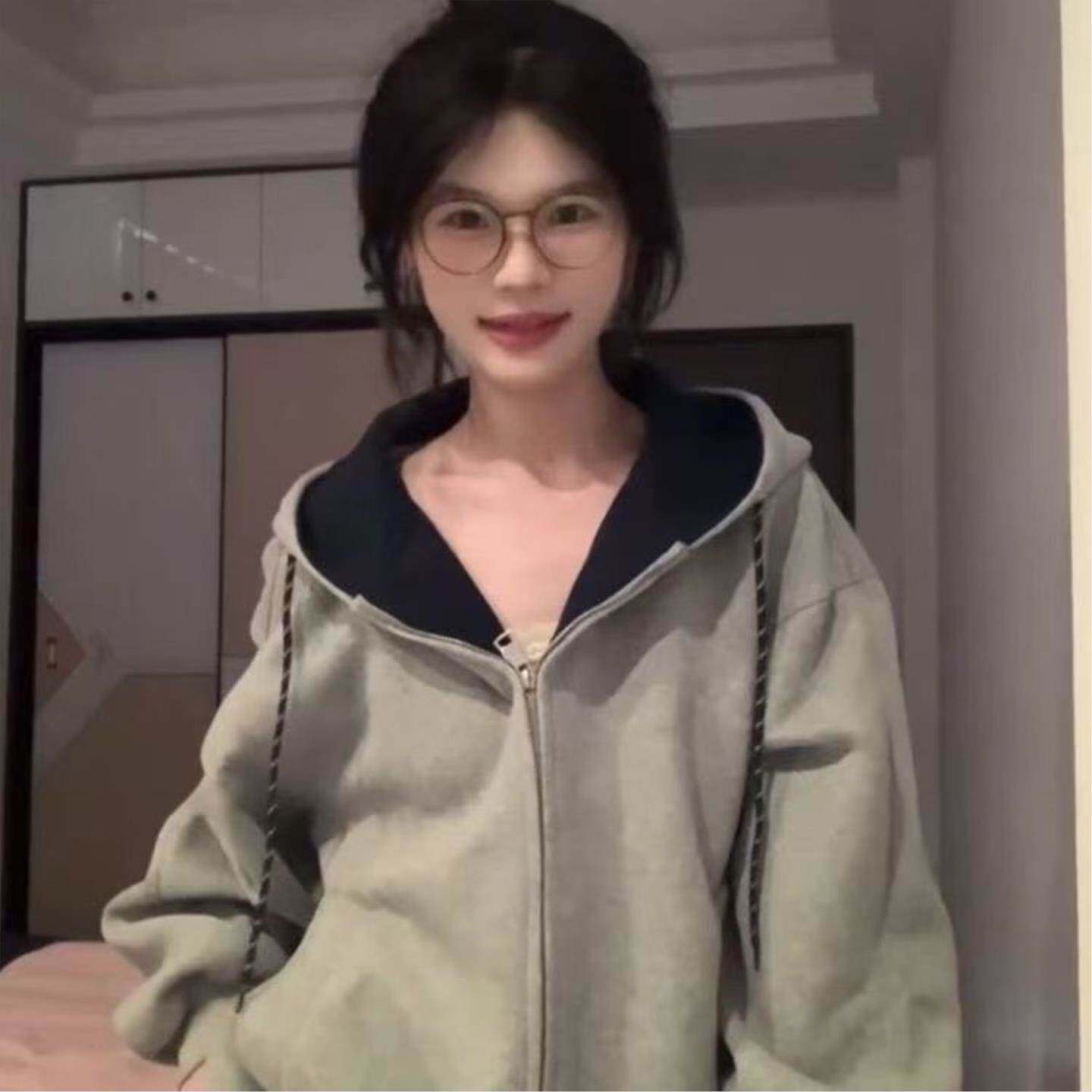 美式撞色拼接连帽卫衣开衫女春秋薄款个性外穿宽松慵懒风休闲外套