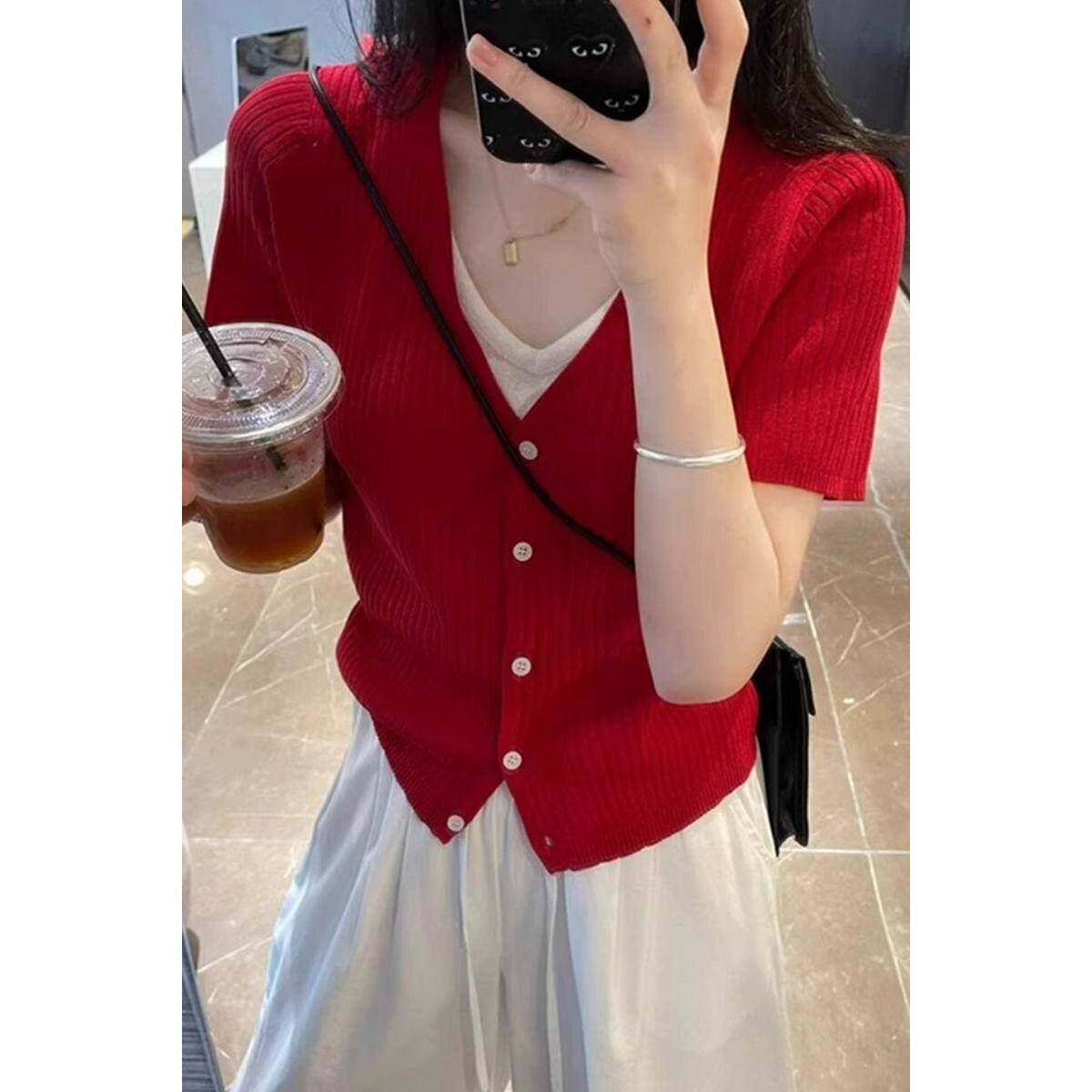 韩系假两件红色v领冰丝针织衫短袖t恤女夏季洋气独特别致短款上衣