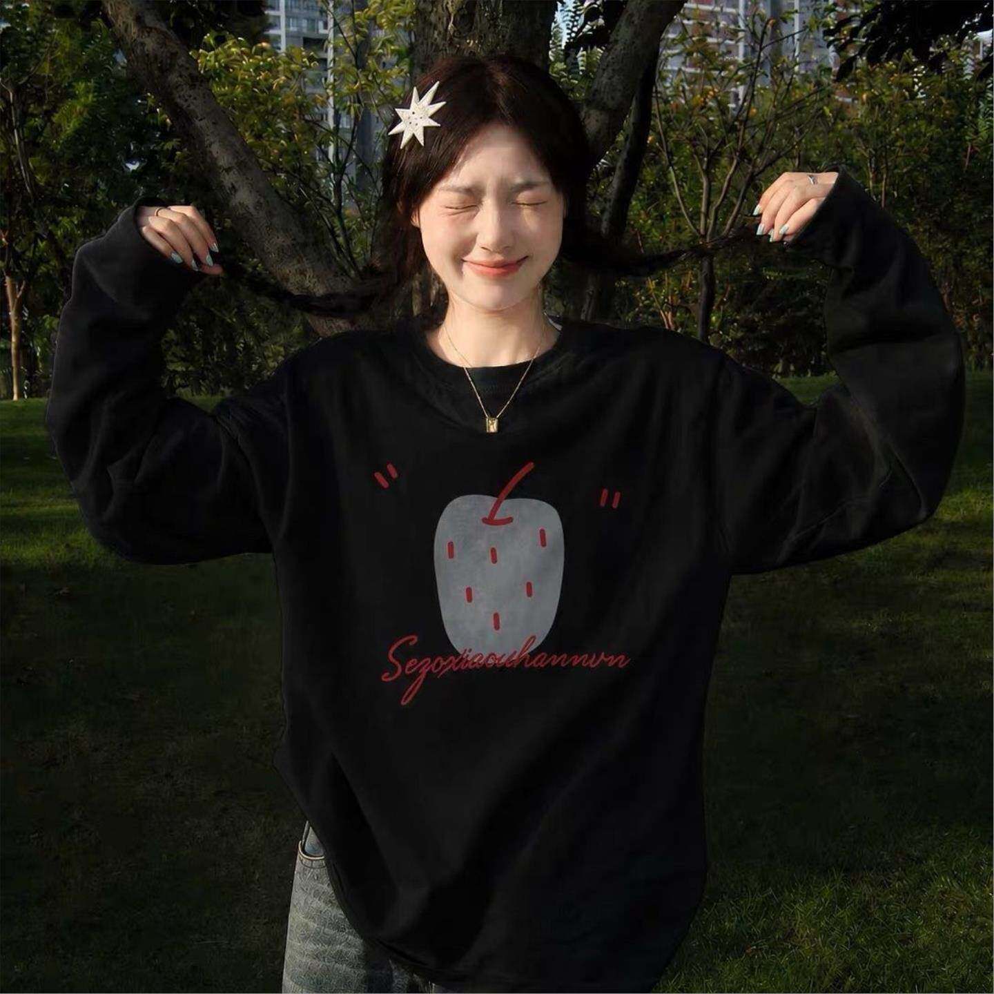秋冬韩系ins草莓印花长袖T恤女纯棉白色宽松设计感小众百搭上衣服