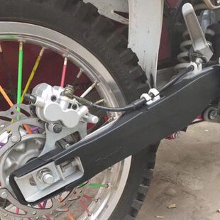 平叉极盗者战通用狼波速尔北后6海罩越野摩托车护板护 保护壳T改装