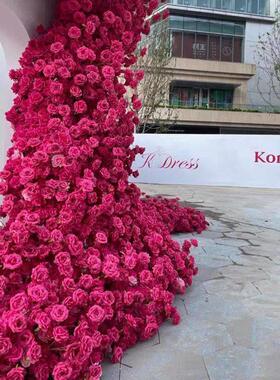 玫瑰花瀑布墙花墙背景墙打卡墙瀑布花墙仿真花玫瑰瀑布打卡花墙