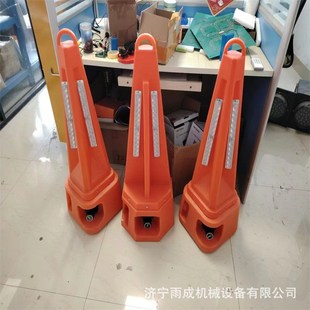 遥控高速路指示灯 声控闪烁路锥 雾天路口障碍提示灯