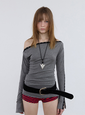 1C00M4雾雨沉檀排扣一字肩t恤莱赛尔天丝羊毛斜肩收腰长袖上衣秋