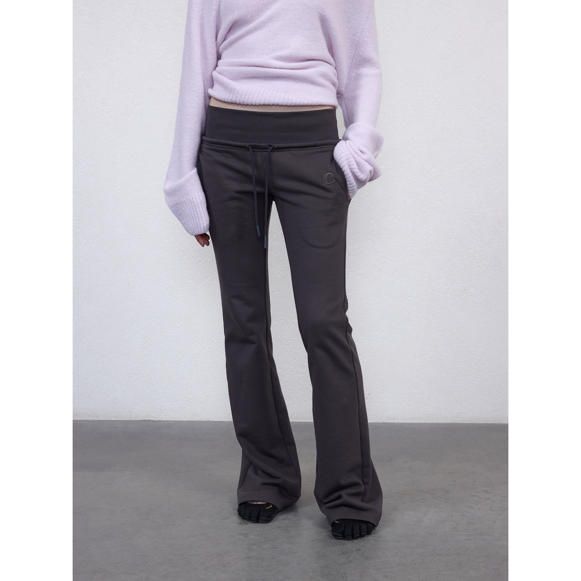 经典美式修身喇叭运动裤