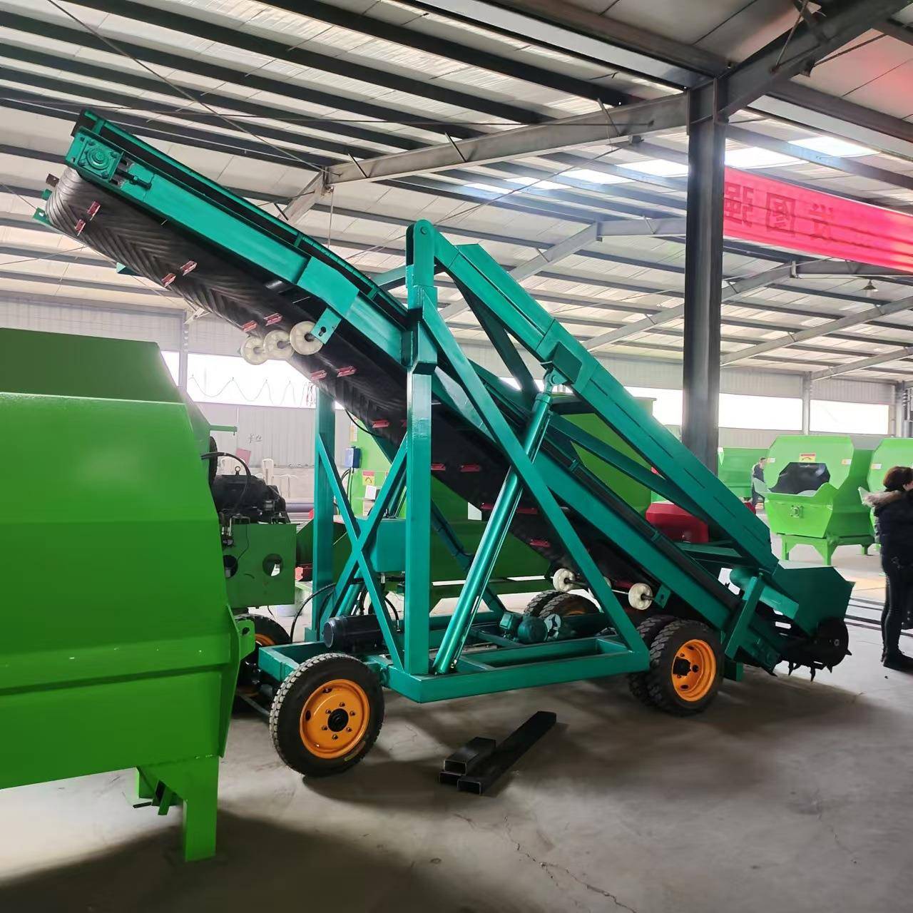 青储草料取料机牛羊养殖青储池取料机5米玉米秸秆青储窖取料机