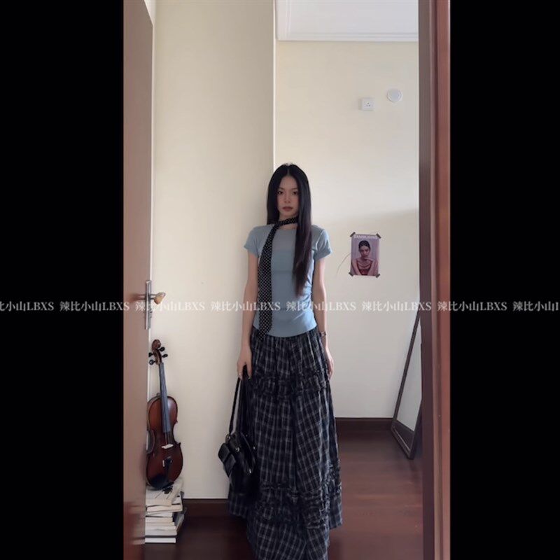 复古慵懒感褶皱圆领短袖修身T恤女夏季高腰格子A字半身长裙两件套