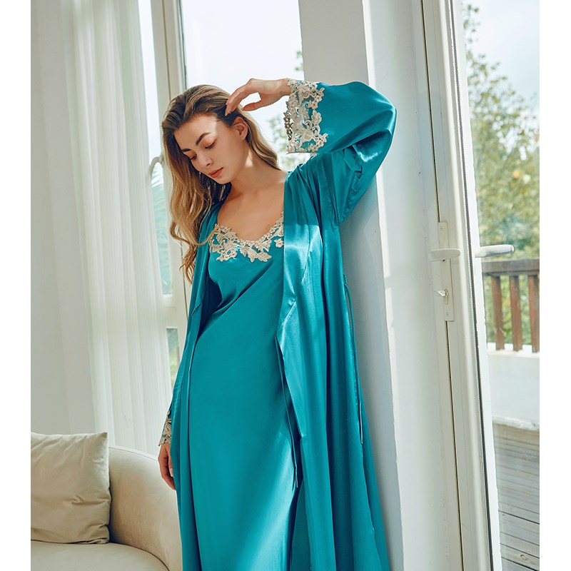 2024夏亮色土耳其蓝蕾丝白色刺绣女神新娘晨袍长款睡衣睡袍家居服