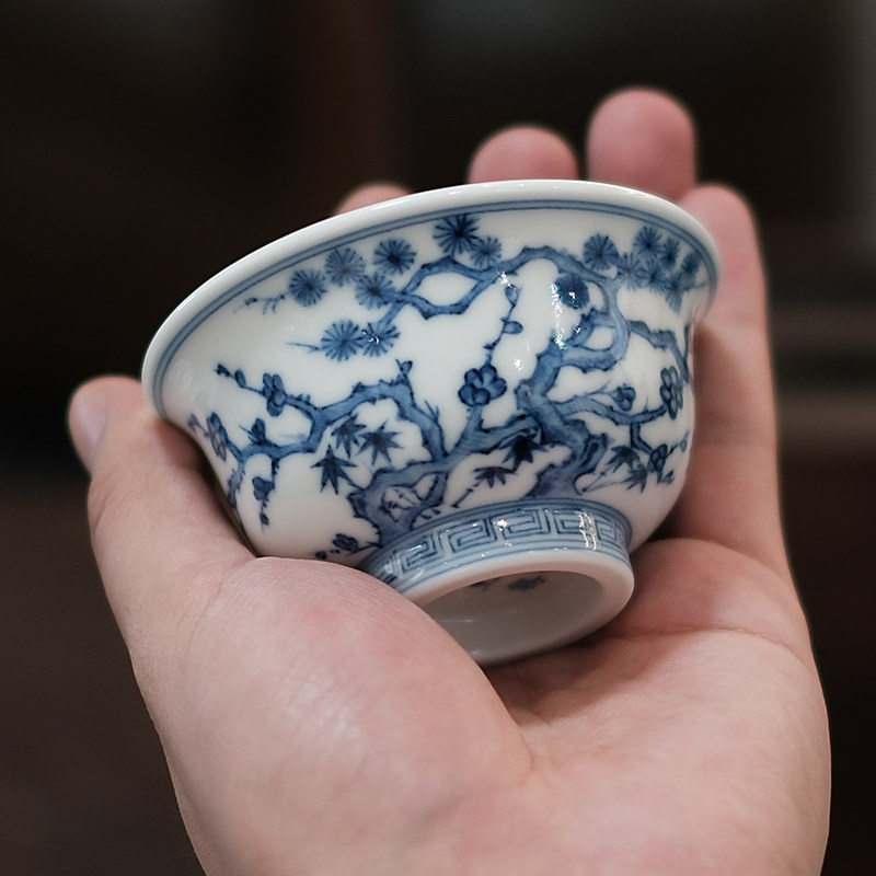 五里雾景德镇手绘仿明代成化瓷器青花松竹梅纹主人杯高端功夫茶具