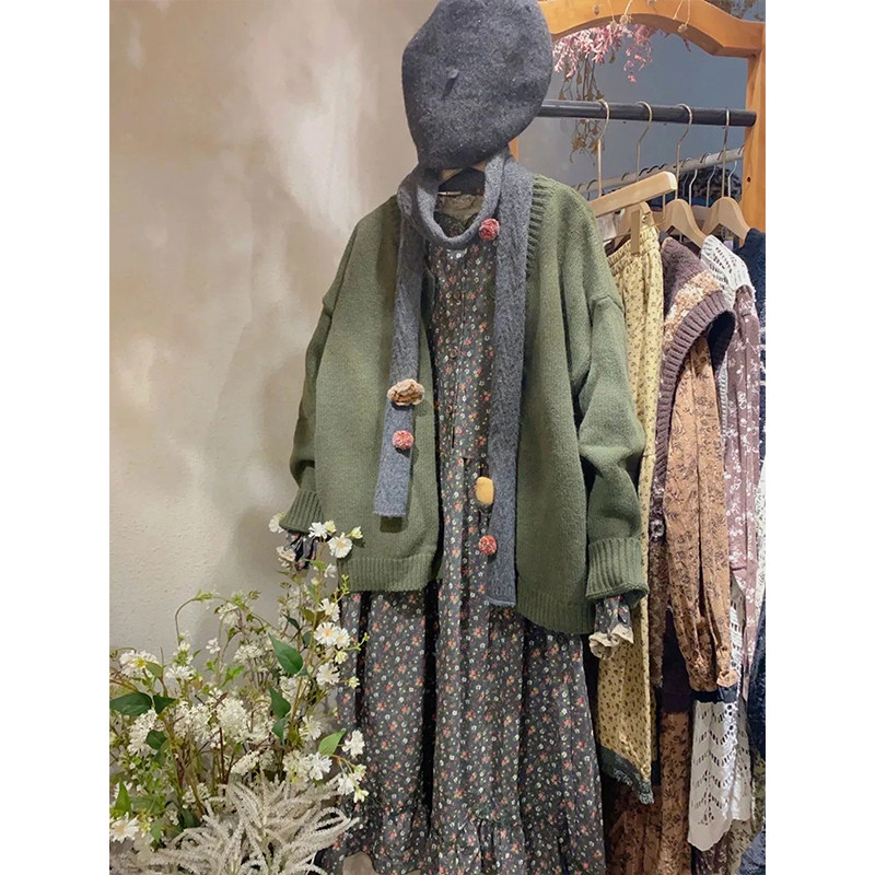 森系甜美复古套装裙女秋冬新款宽松针织开衫碎花连衣裙气质两件套