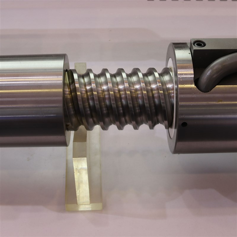 非标传动高精度滚珠丝杆 机床汽车行业轴承钢微型研磨丝杆螺杆