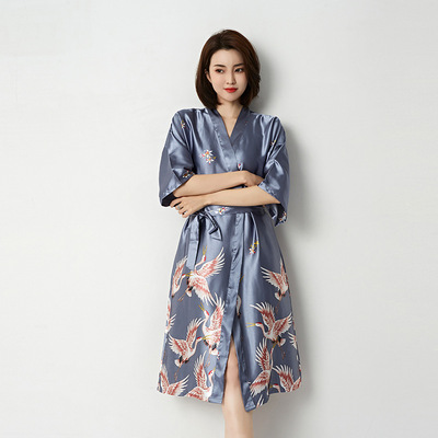 婚礼晨袍女新娘伴娘服结婚睡衣高级感红色长版大尺码仙鹤中式睡袍
