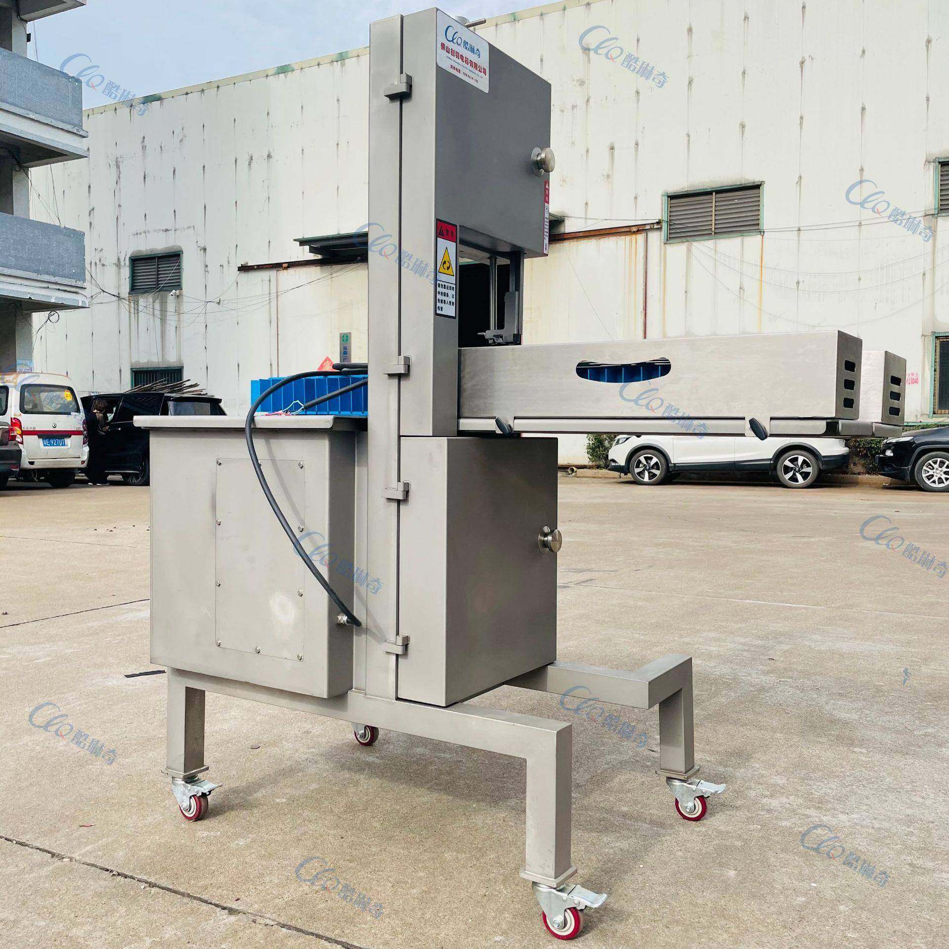 o厂家直销蓝色食品级夹持输送带肉制品食品厂猪蹄劈半机切半机,清洗/食品/商业设备,其他食品加工设备,淘宝优惠券,粉丝福利购,淘宝优惠卷