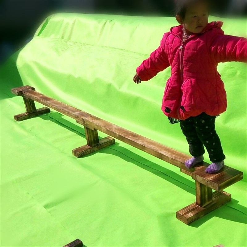 幼儿园感统器材木制独木桥儿童碳化防腐全实木体能测试平衡木教具