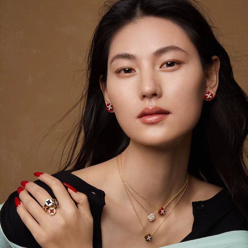 青岛出口何家柿柿如意项链轻奢气质高级感吊坠时尚小众镶钻耳钉