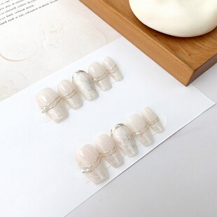 美甲成品指甲贴高级感法式 极简风099手工穿戴甲裸色珍珠装 饰短款