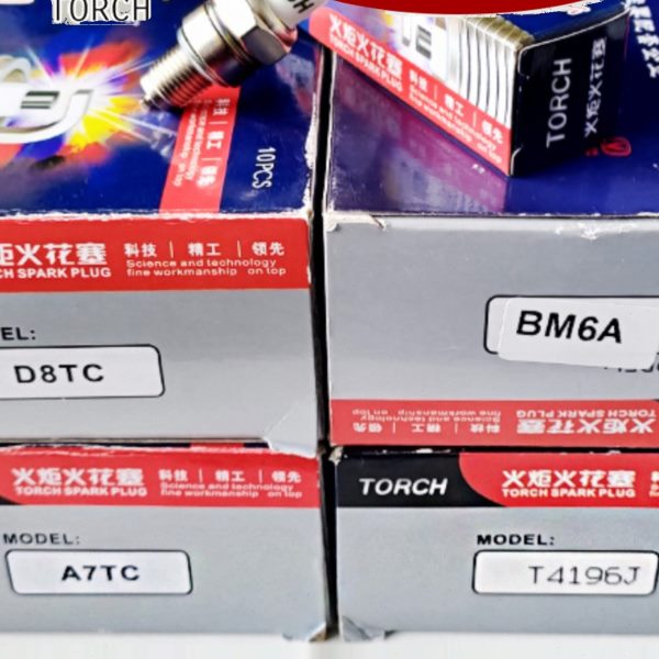 火炬摩托车火花塞110/125/150/弯梁D8TC/A7TC/1137踏板三轮车包邮