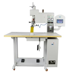 热封贴条机防护服热风压胶机滑雪服热风缝口密封机热风压胶机