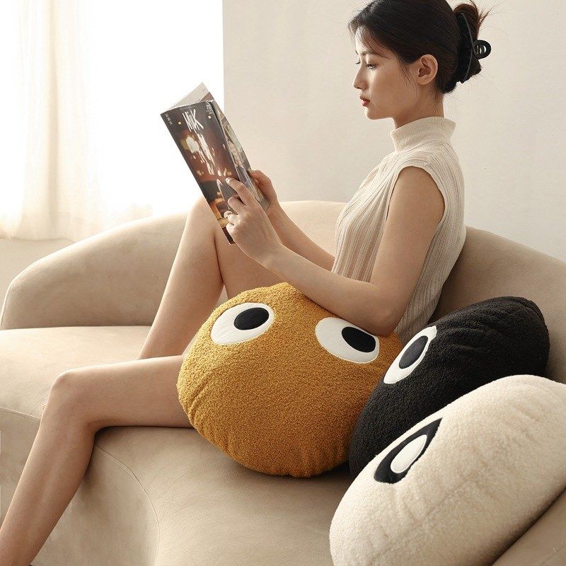 现代卡通爱毛绒秋冬款圆形抱枕大眼睛刺绣靠垫飘窗腰靠装饰卧室,居家布艺,抱枕被,淘宝优惠券,粉丝福利购,淘宝优惠卷