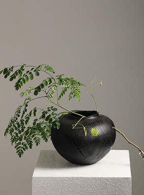 侘寂风纯手工大瓶黑色炭化木质大漆器茶空间民宿高级感