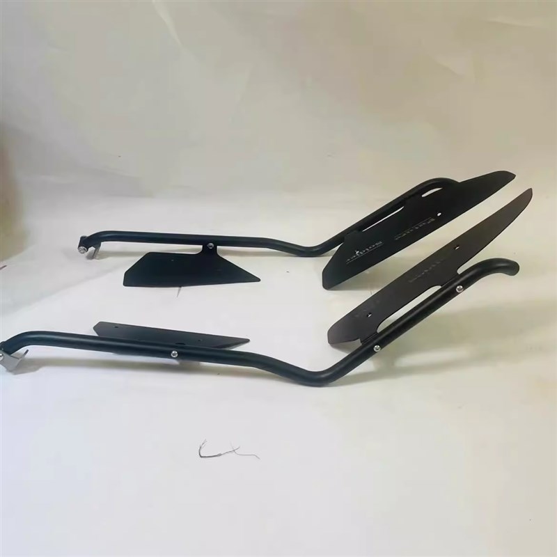 适用三阳九妹Z/三阳九妹PLU保险杠改装护杠射灯支架