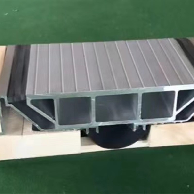 铝合金变形缝地面抗震型不锈钢承重型伸缩缝墙面卡锁型屋面盖板型