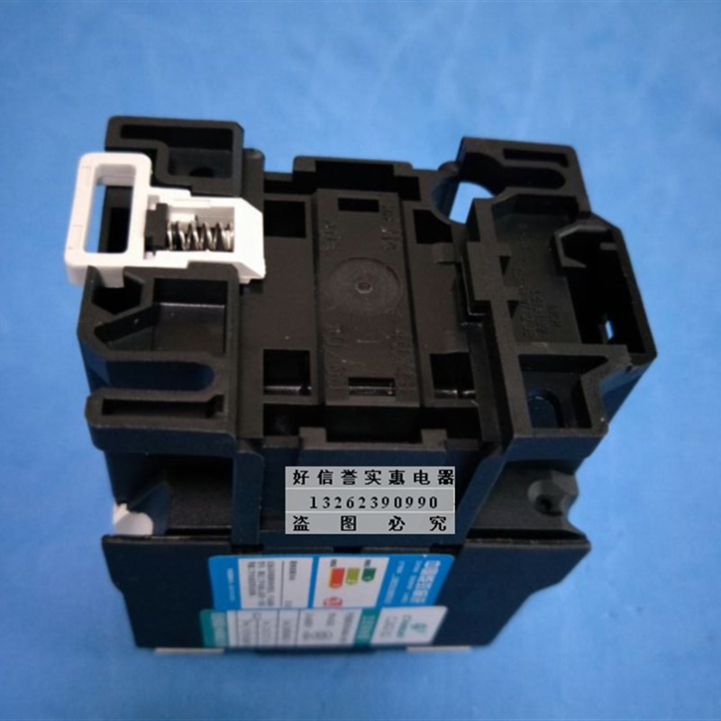 交流接触器  CJX2-3210    AC220V  AC380V