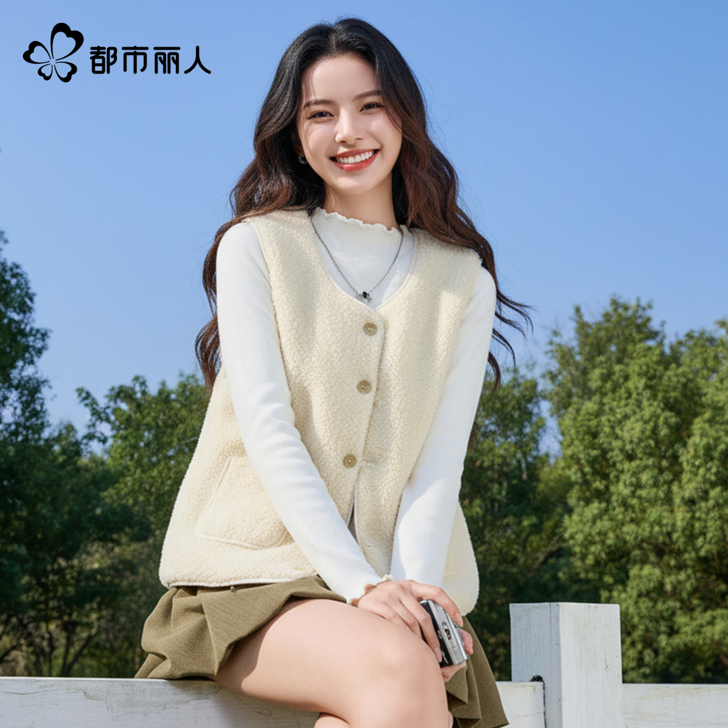 都市丽人棉马甲女2025新款今年流