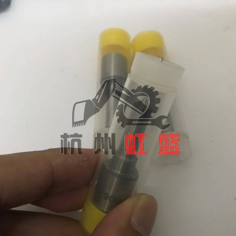 适用PC130-7/PC110-8/PC100康明斯4BT/4D102发动机喷油嘴145P606