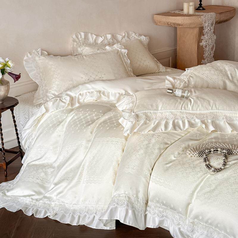 韩版冰丝贡缎四件套丝滑裸睡公主风花边被套凉感床单床盖床上用品