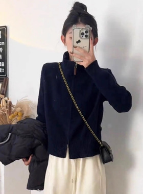 双拉炼灰色高领针织女士开衫,新的秋冬风格,宽松和慵懒风格的毛衣