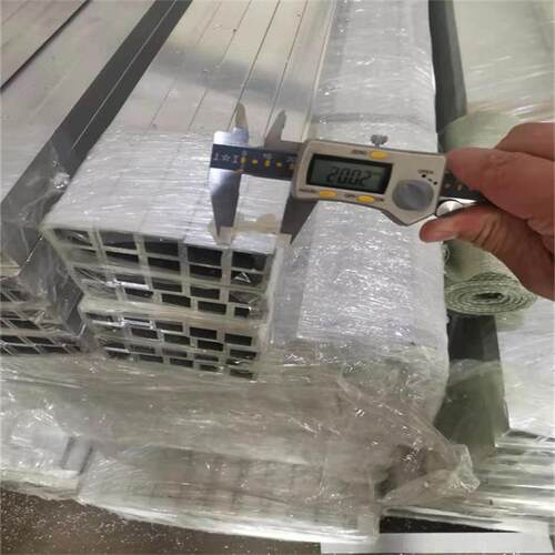 幕墙角铝 10*10 20*20*1.5铝角 10*50*50槽铝可定尺切割铝方管