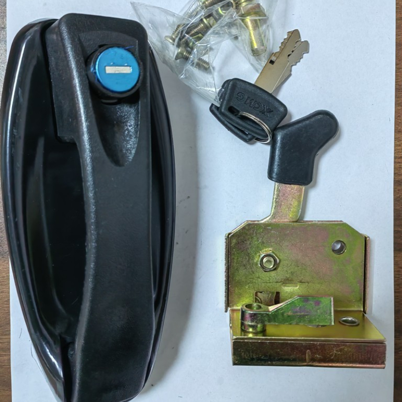 徐工吊车配件大全上车门把手操纵室锁块外拉手钥匙16d20b25k5a