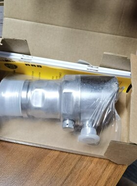 包邮 IFM PI2789压力传感器实价