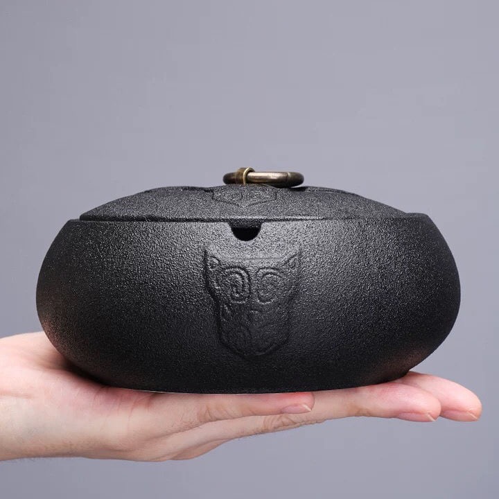 大号烟灰缸带盖个性黑陶瓷烟缸家用中式客厅办公室潮流烟缸防飞灰