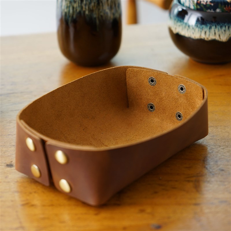 复古时尚牛皮玄关桌面精致钥匙杂物收纳篮首饰化妆品厚实文具托盘