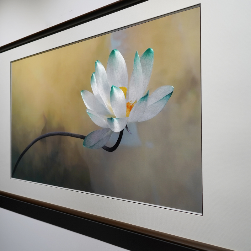 刺绣画客厅卧室装饰画苏州纯手工苏绣成品挂画荷花轻奢高端艺术品图片