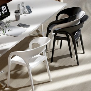 塑料椅子家用加厚靠背现代简约休闲椅餐厅商用可叠放客厅备用餐椅