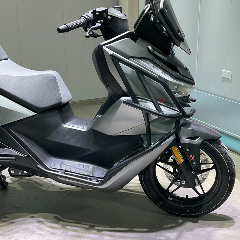 适用隆鑫无极SR0GT改装护杠 sr0车身防撞保险杠 升级加厚